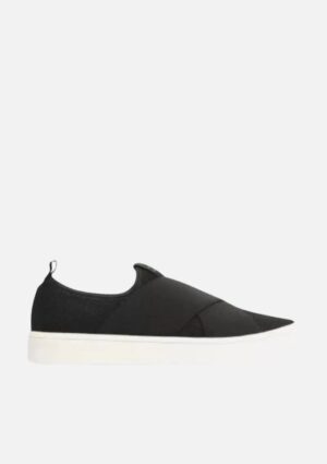 Tênis Arezzo Slip On Preto De Tecido Com Elásticos