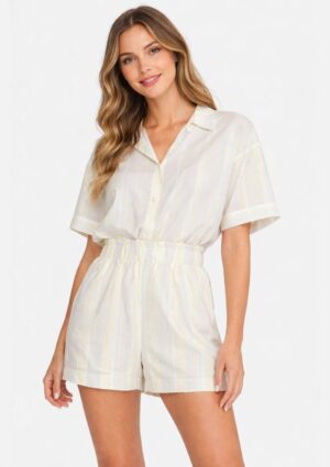 Shorts Feminino Solto Curto Flor de Lis