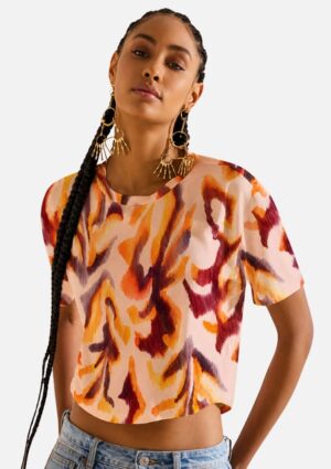 Camiseta Ajustada Decote Careca Manga Curta Morena Rosa